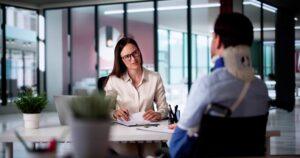 When to Hire a Personal Injury Lawyer